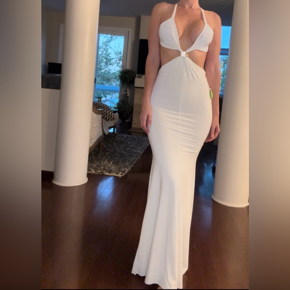 NWT Windsor ivory/white white sexy formal long dress with cut outs, Small
